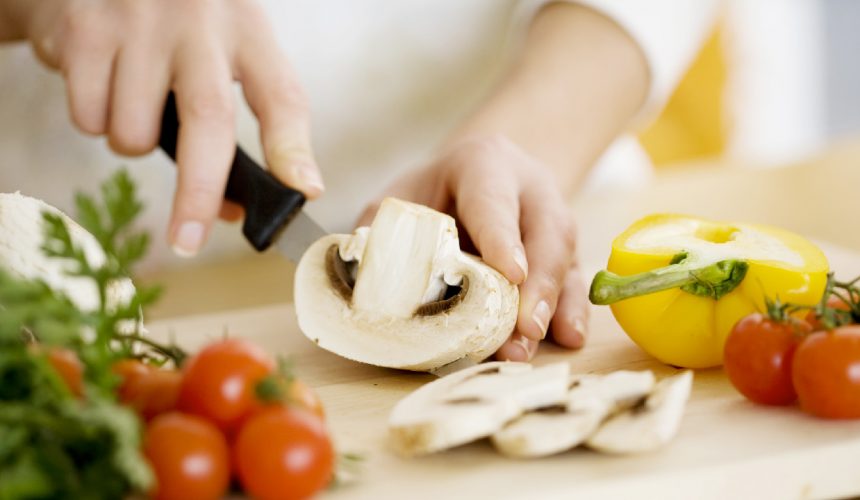 MANIPULADOR DE ALIMENTOS EN PRODUCTOS EN CONSERVA